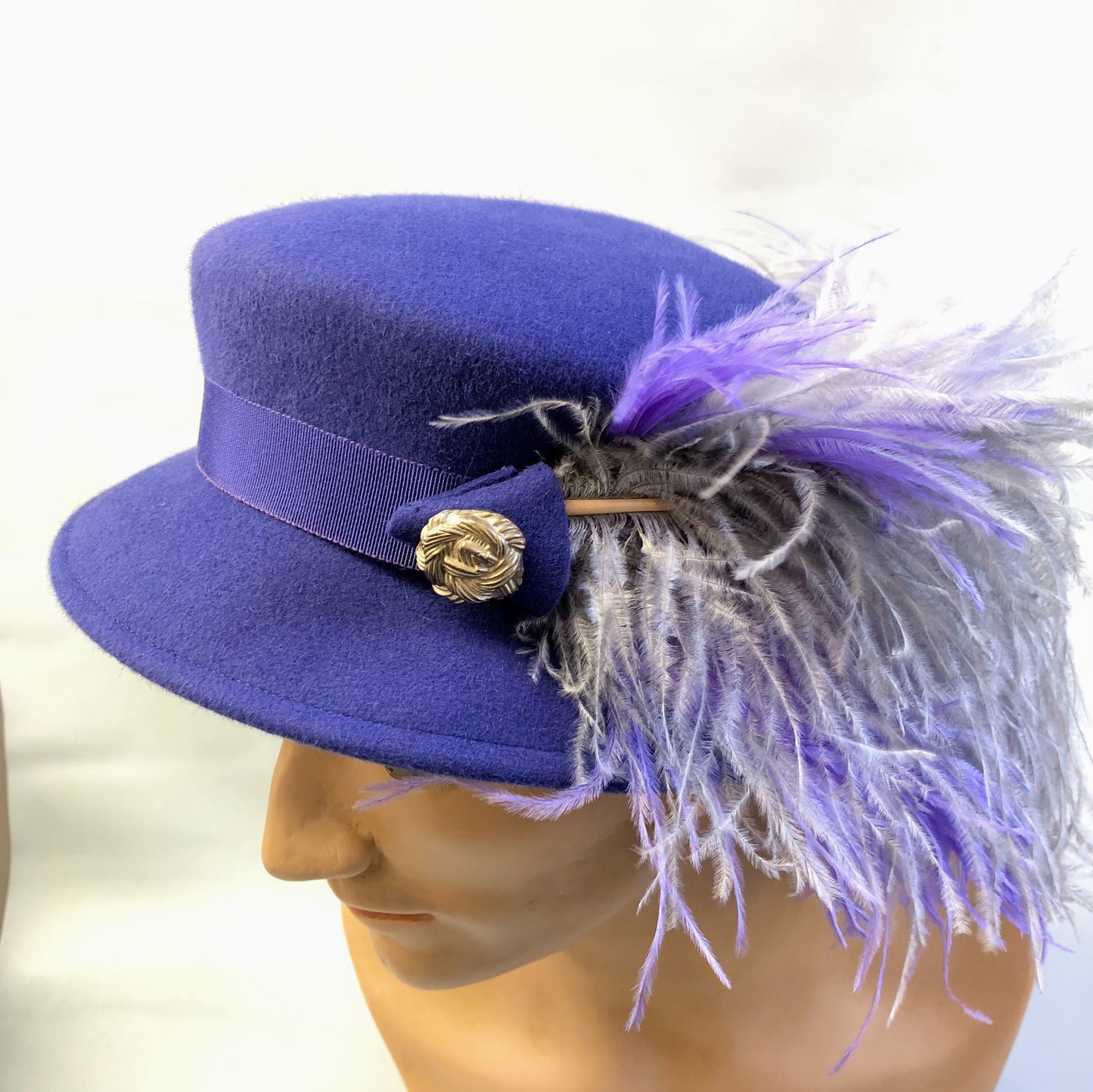 Hand-Blocked "Navarre" Felt Hat - 16th Century Inspired - Historical Reenactment, Renaissance Faire, Theatrical, Elegant Fashion