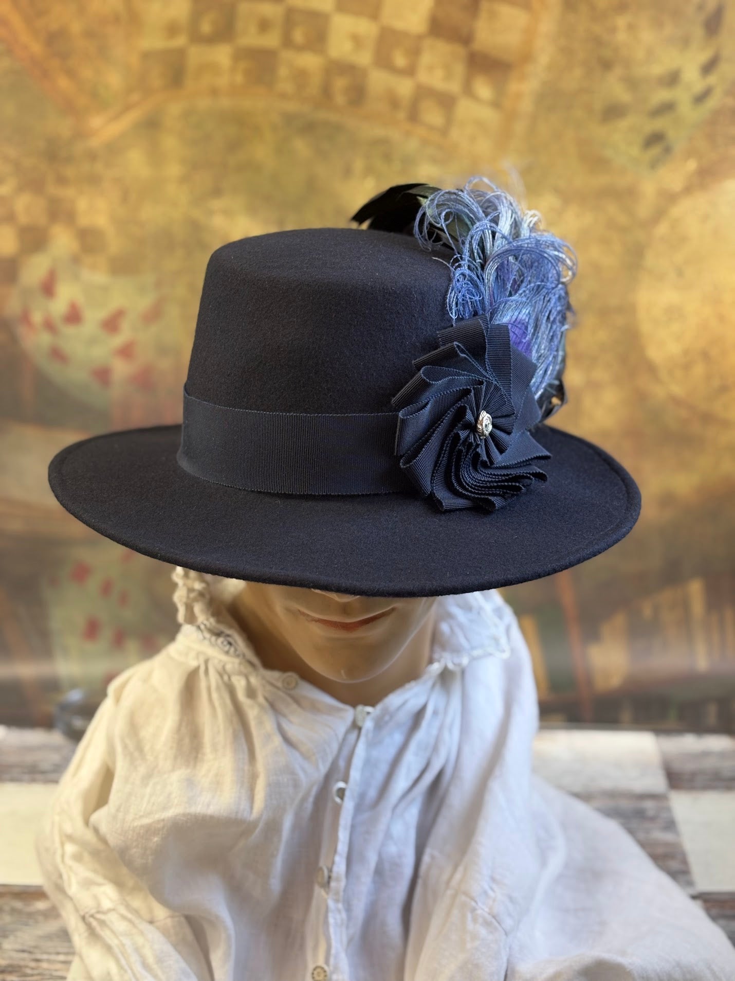 Illyria Renaissance Hat - midnight