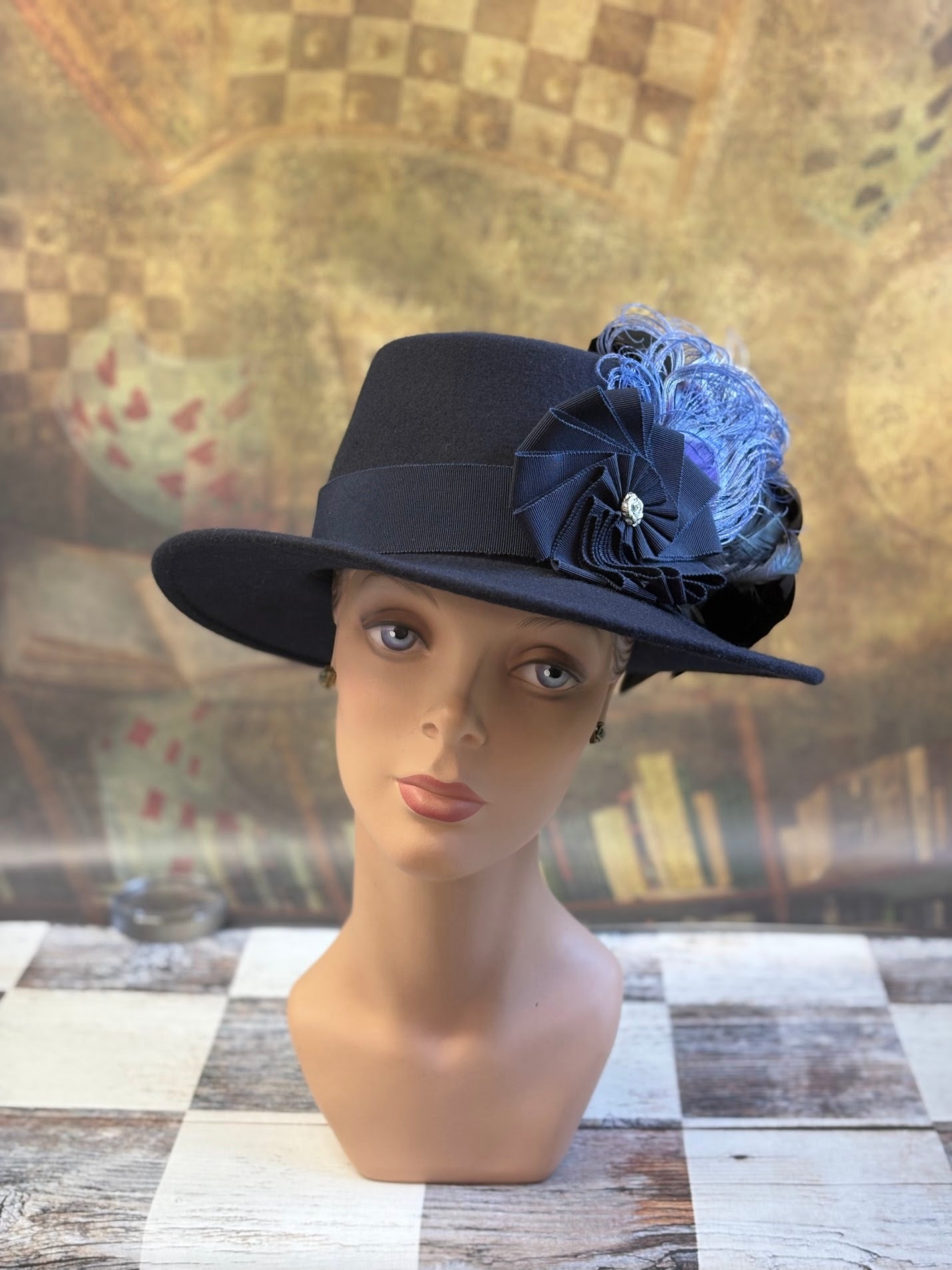 Illyria Renaissance Hat - midnight