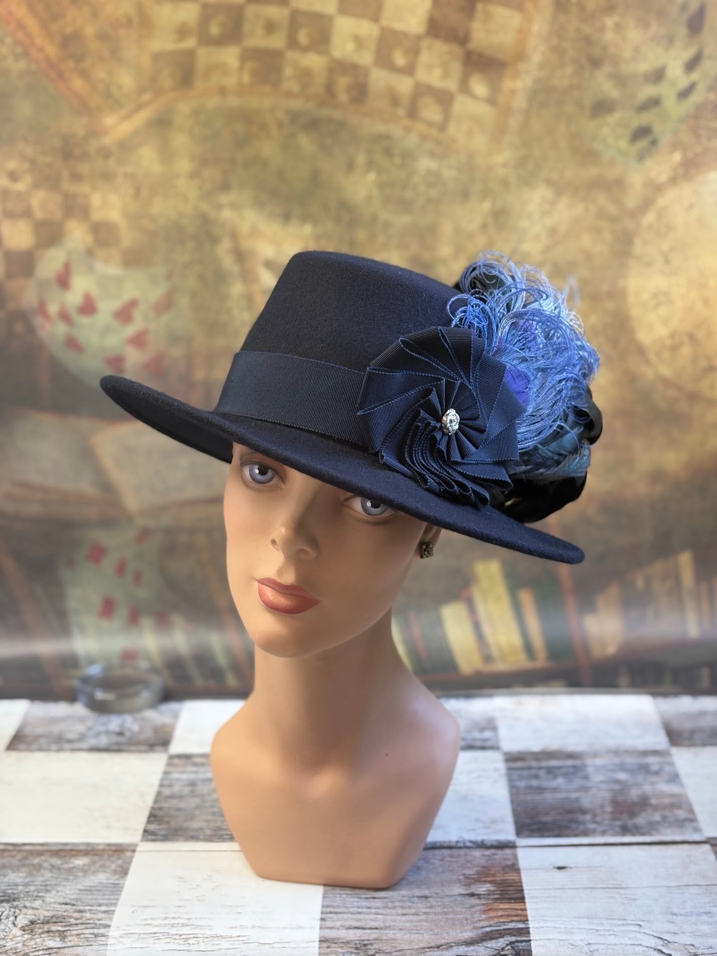 Illyria Renaissance Hat - midnight