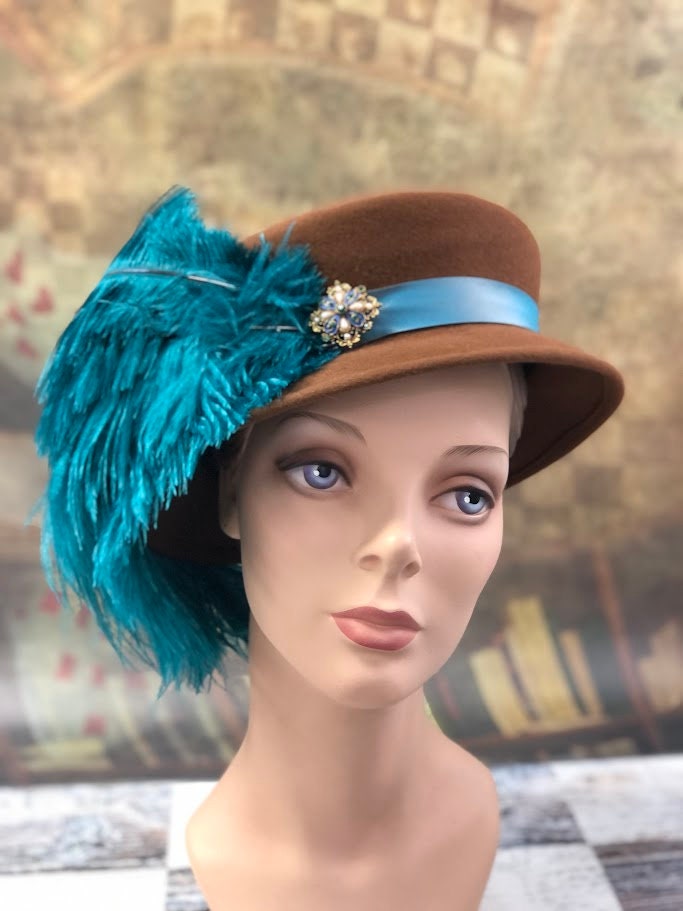 Navarre Hat, Elizabethan Renaissance hat in brown felt - in stock ready to ship