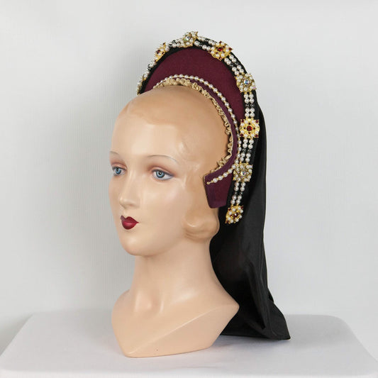 How to Wear a Renaissance French Hood