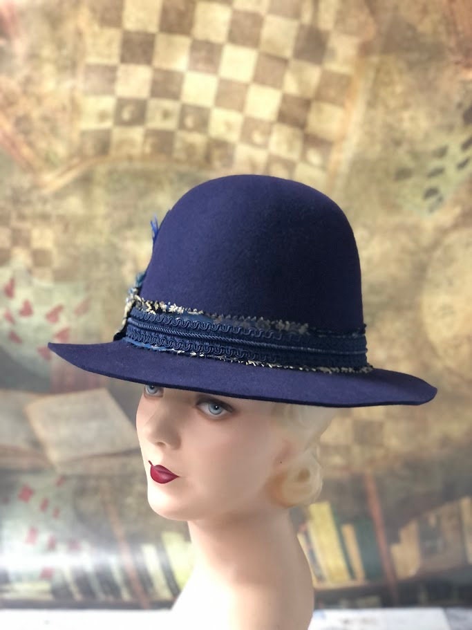 Windsor Hat, Elizabethan Renaissance Unisex Tall Dome Crown hat in Navy Felt - in stock ready to ship