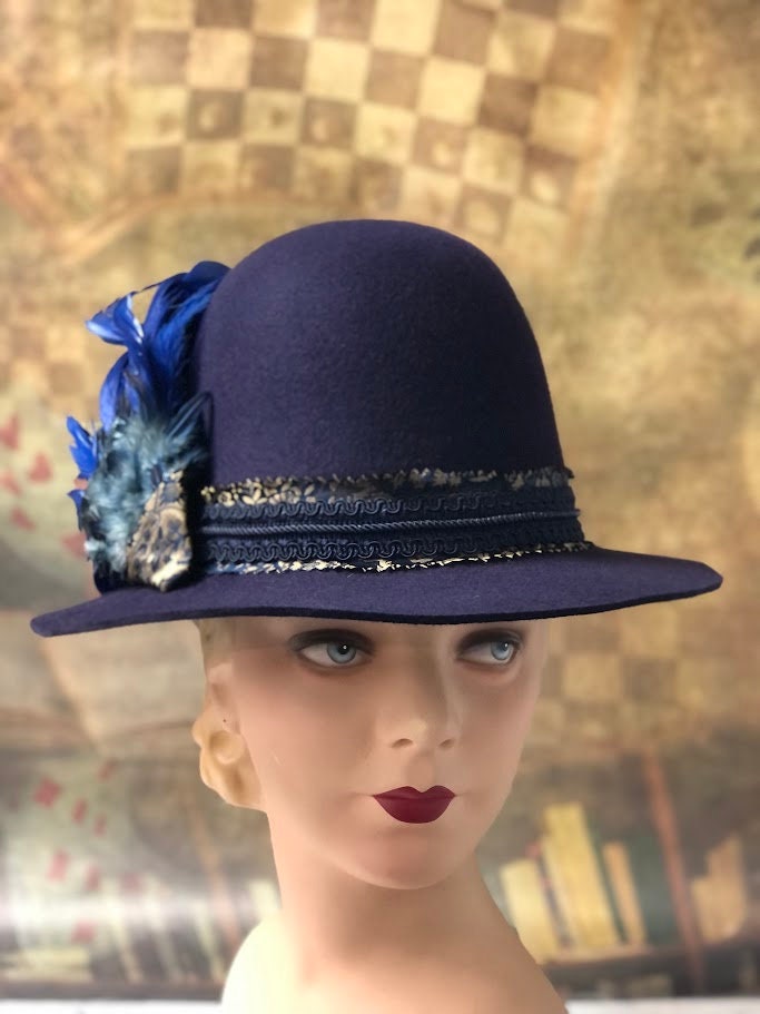 Windsor Hat, Elizabethan Renaissance Unisex Tall Dome Crown hat in Navy Felt - in stock ready to ship