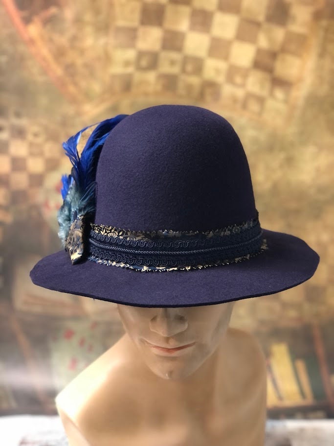 Windsor Hat, Elizabethan Renaissance Unisex Tall Dome Crown hat in Navy Felt - in stock ready to ship