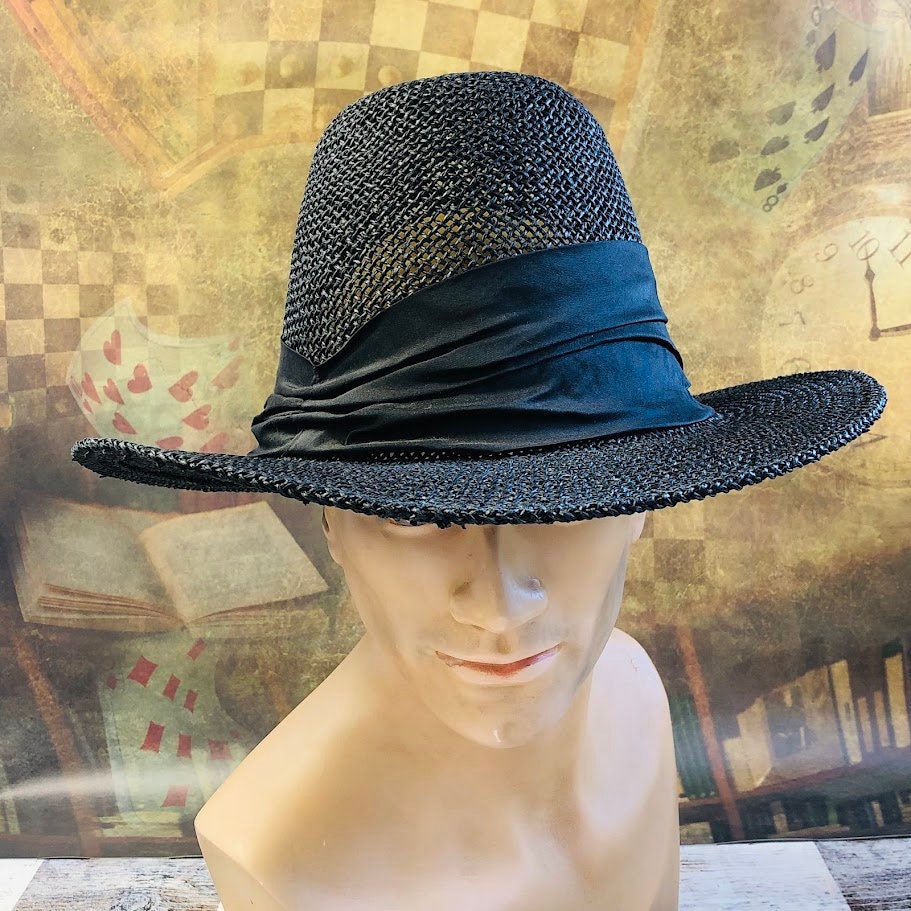 The Windsor hat for London Dandies: Tall Dome Crown Hat